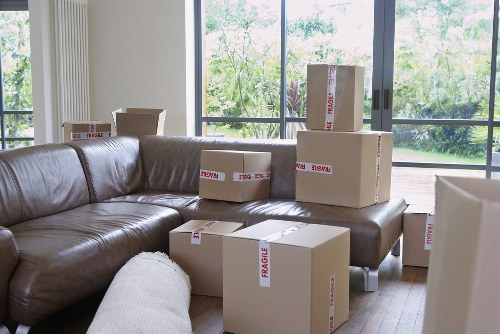 Booking a local moving van in Burntoak for a planned relocation